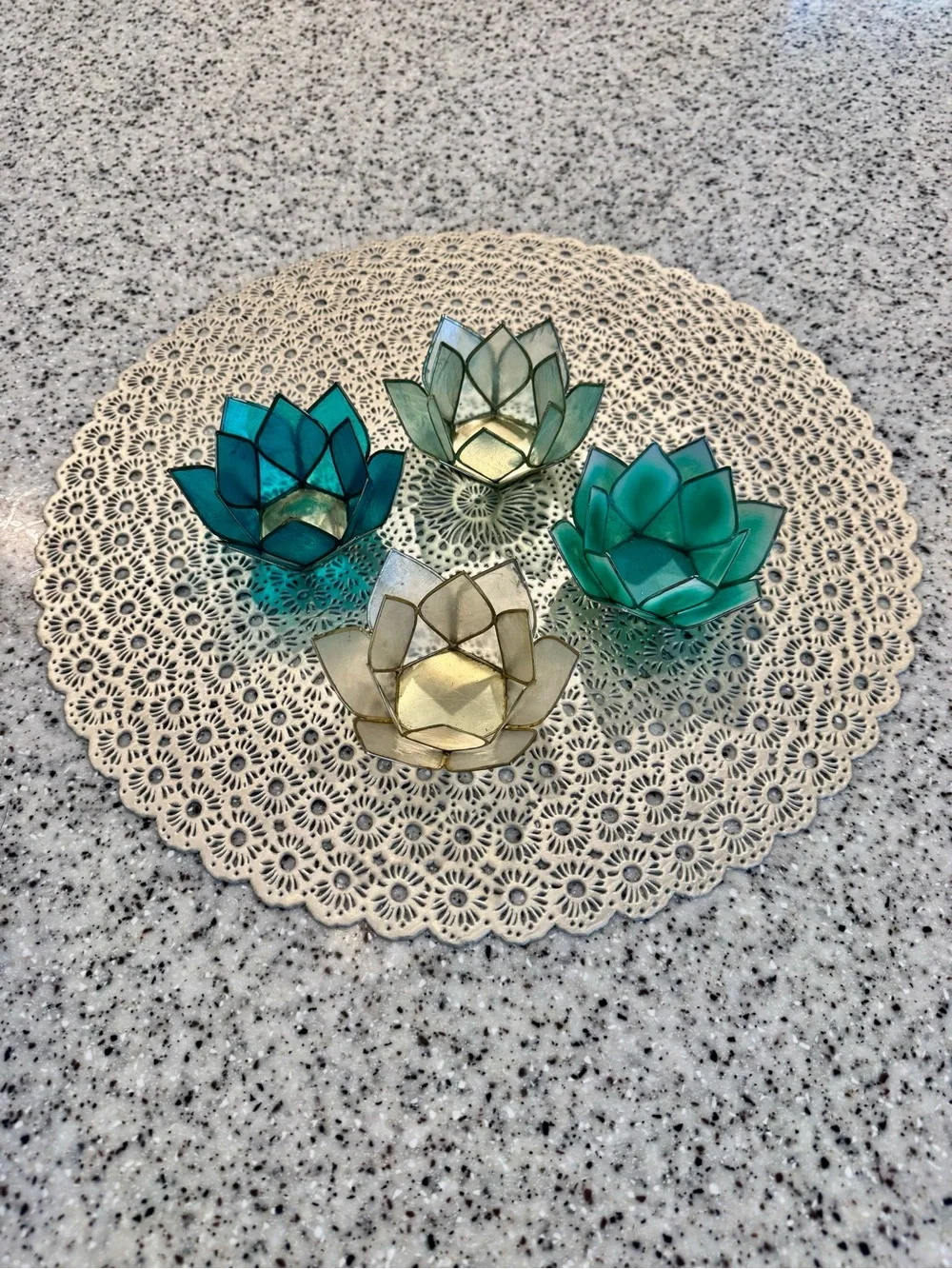 🪷 Vintage Capiz Shell Lotus Flower Candle Holders – Set of 4